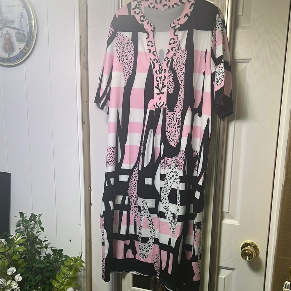 Stylish Pink and Black Midi Dress